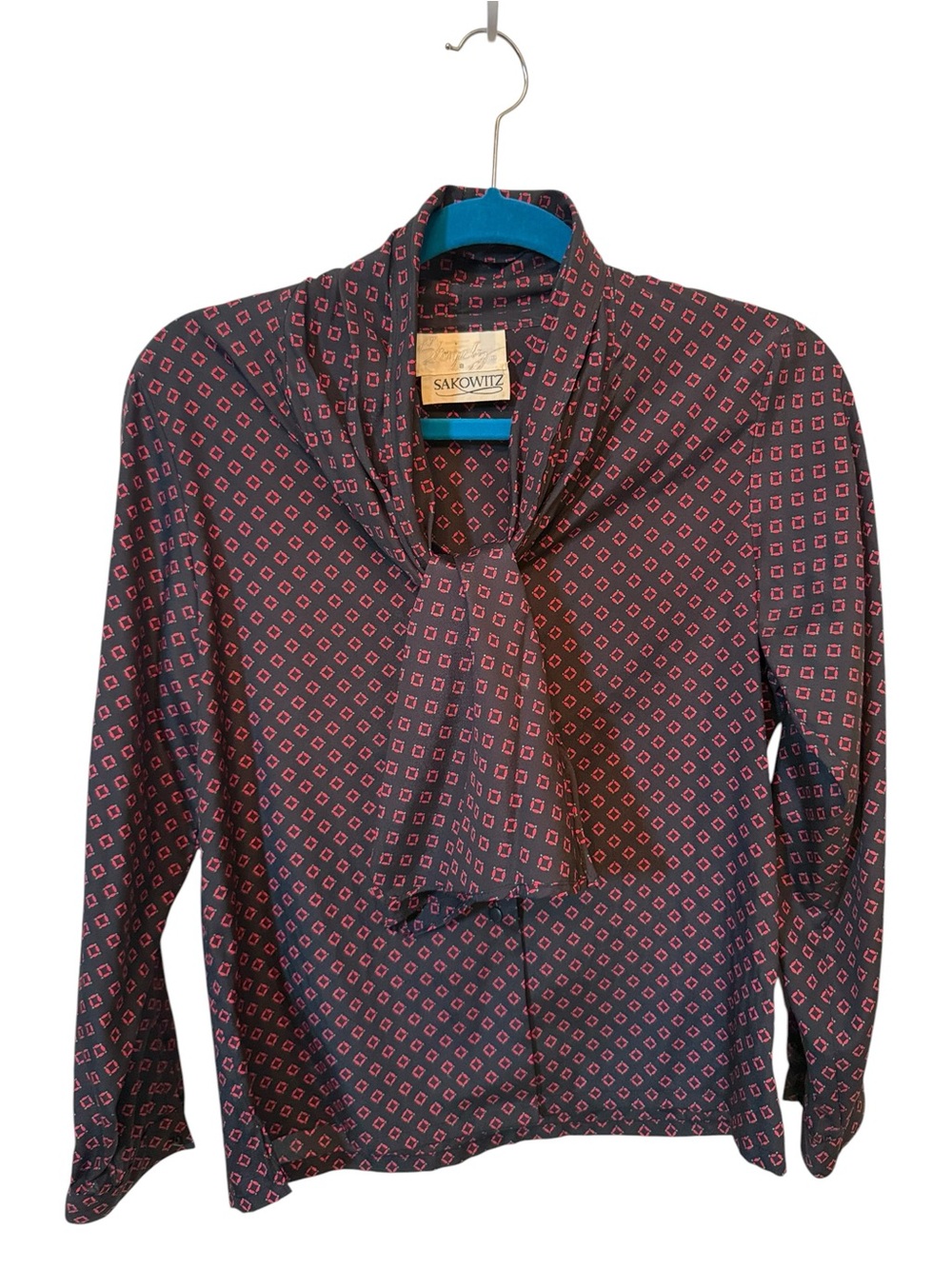 RARE Vintage Shapely & Sakowitz Pussybow Blouse